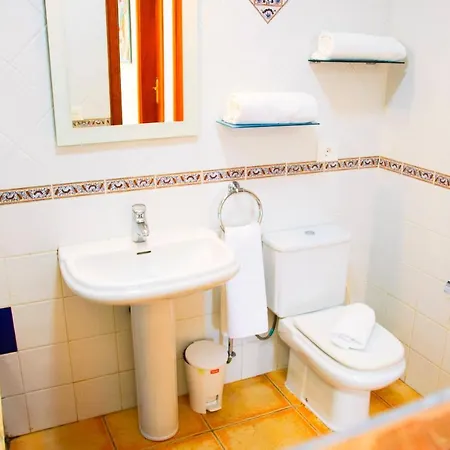 Conil With Heated Pool And Air Conditioning