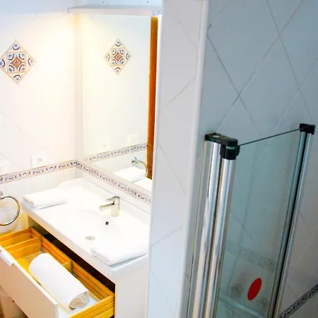 Villa Conil With Heated Pool And Air Conditioning *