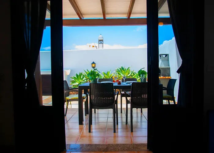 فيلة Conil With Heated Pool And Air Conditioning بلايا بلانكا