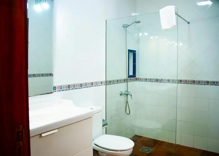 Conil With Heated Pool And Air Conditioning فيلة بلايا بلانكا